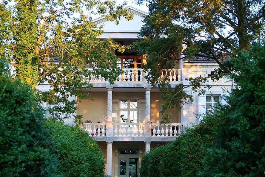 Отель Le Manoir Saint Jean Экстерьер фото