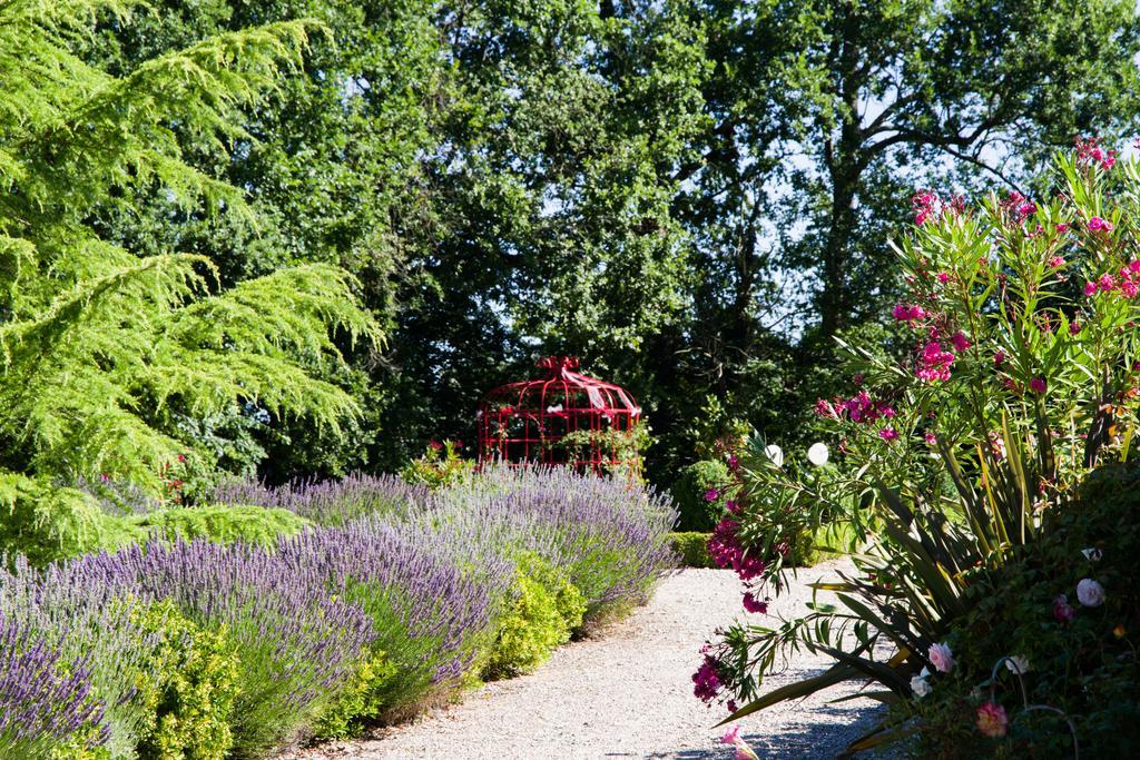 Отель Le Manoir Saint Jean Экстерьер фото
